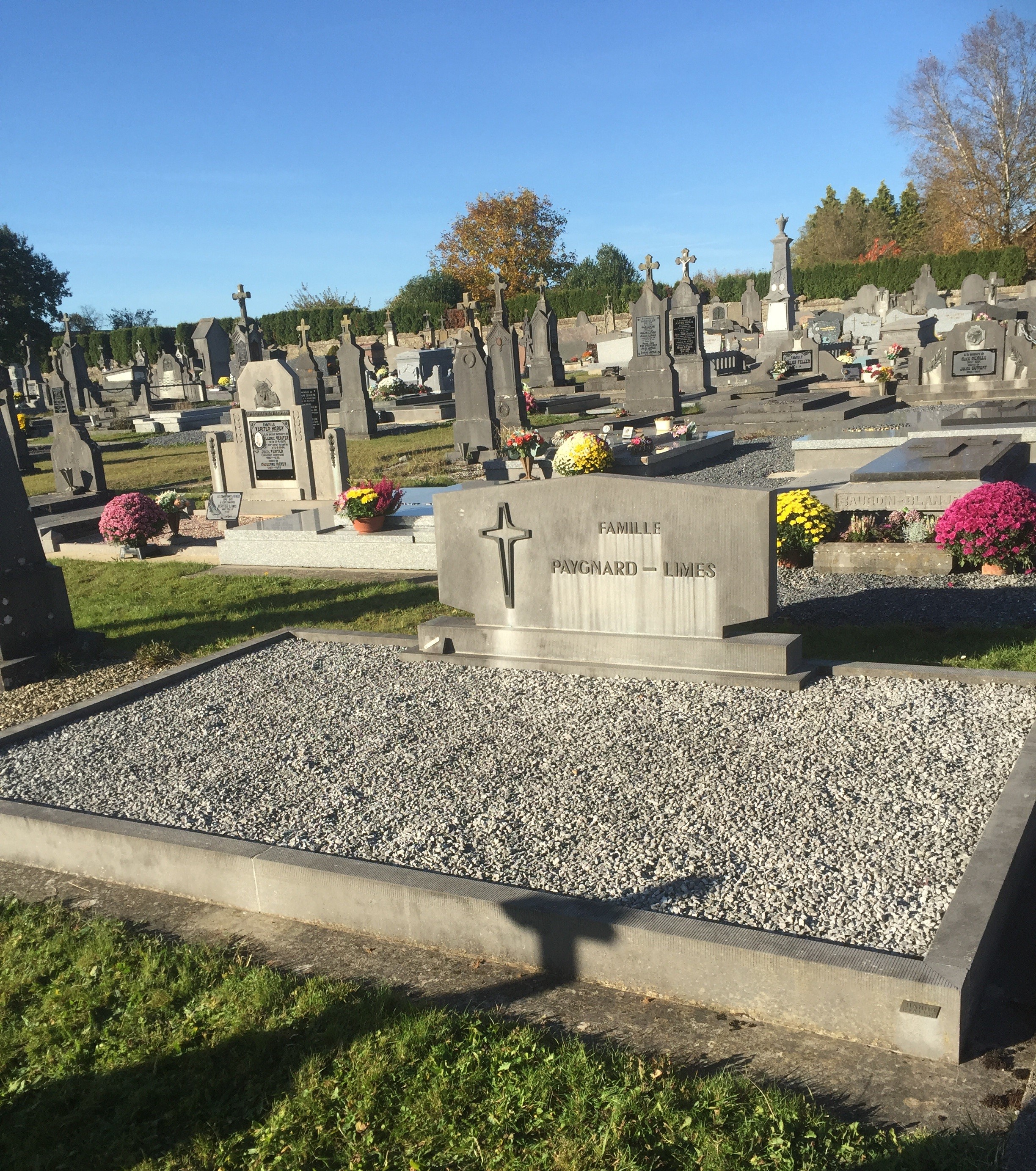 tombe de Louis Paygnard et Marie Limes (cimetière d'Etalle)