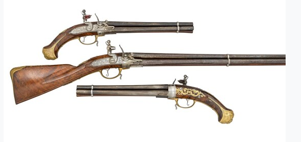 fusil de chasse et paire de pistolets (Philippe Desellier, Liège, vers 1720)